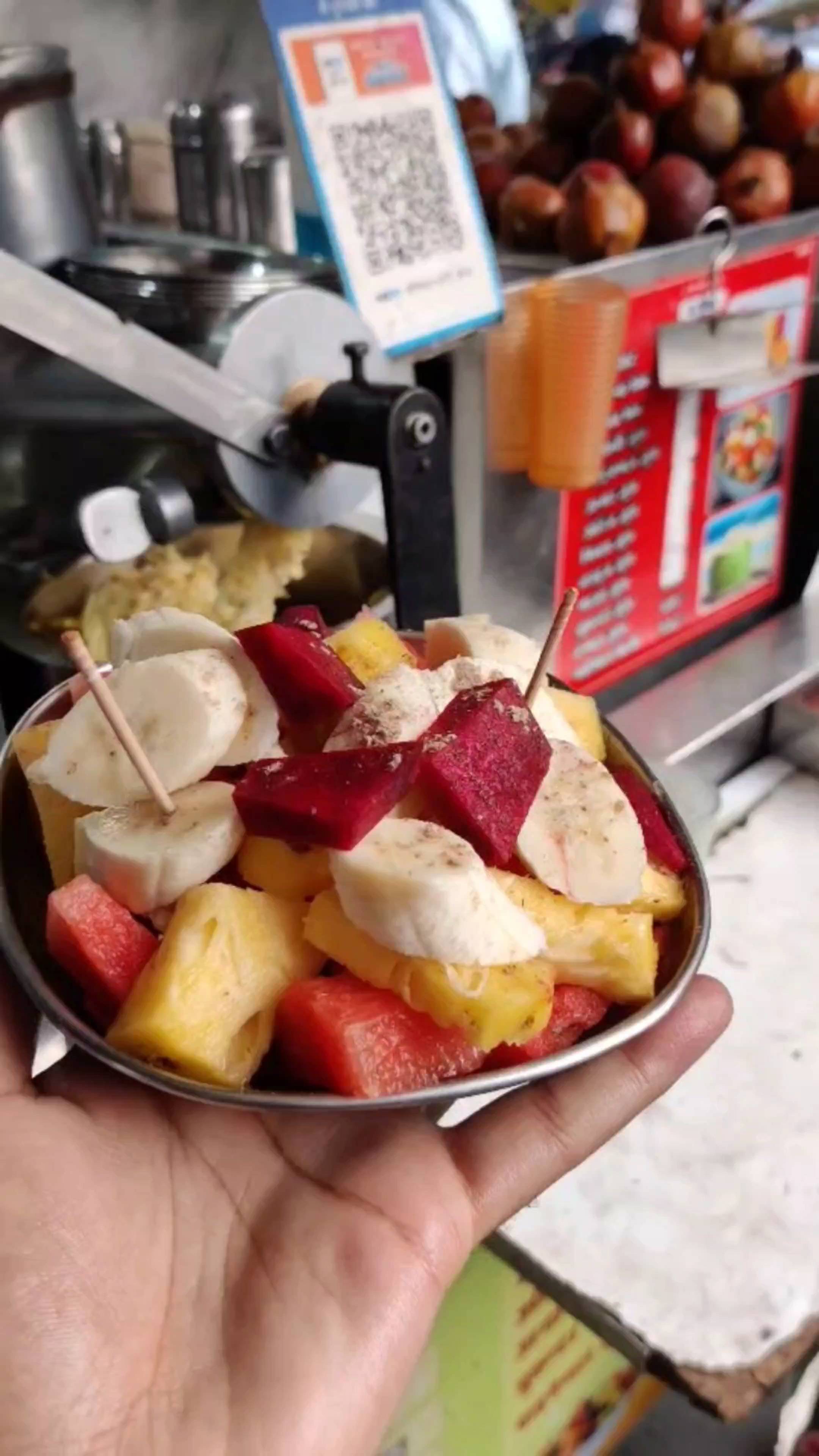 Fruit Salad
.
Place: Zone 2, M P Nagar, Bhopal
Price: Rs 35/-
.
.
.
.
.
.
.
.
.
.
.
#fruitsalad #fruit #fruits #salad #apple #banana #pineapple #fruitplate #streetfood #FoodBlogger #foodiebhopali #streetsofindia #keepgoing #delhifood #trendingreels #reelvideo #reelit #viralcontent #juicecorner #instagood #instagram